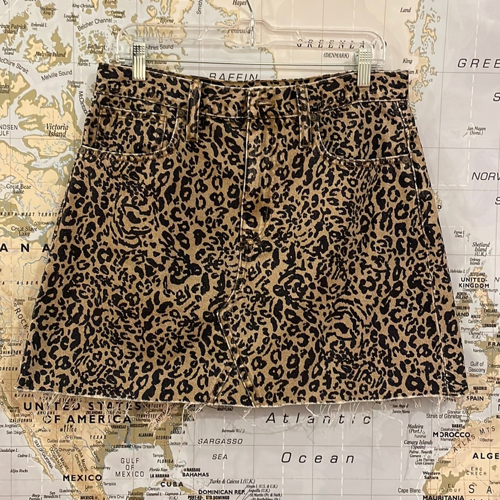 MADEWELL CHEETAH / LEOPARD PRINT DENIM SKIRT SIZE 30